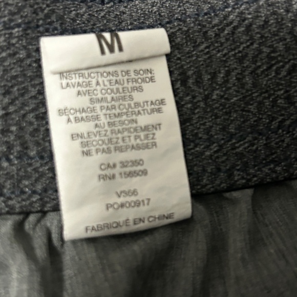 LIKE NEW! Men's Vuori Blue/Gray Camo Banks Shorts - MEDIUM - Picture 7 of 9